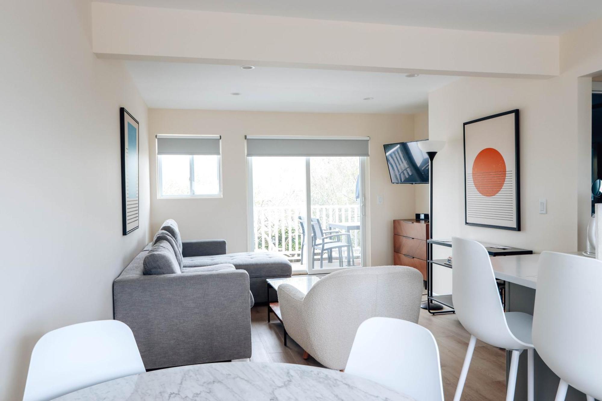 Sea Crest Resort 3*